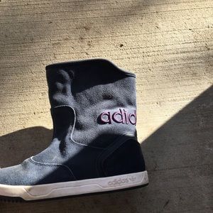 RARE ADIDAS BOOTS SIZE 7